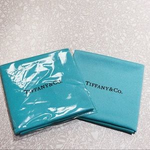 Tiffany&co glasses cleaning cloth